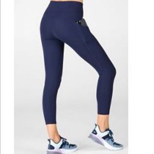 Fabletics Oasis High waisted pocket leggings
